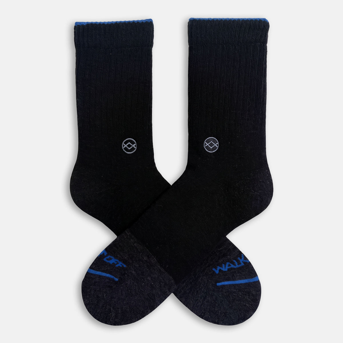 WALK IT OFF merino sokken Black Magic – productfoto vooraanzicht met logo zichtbaar
