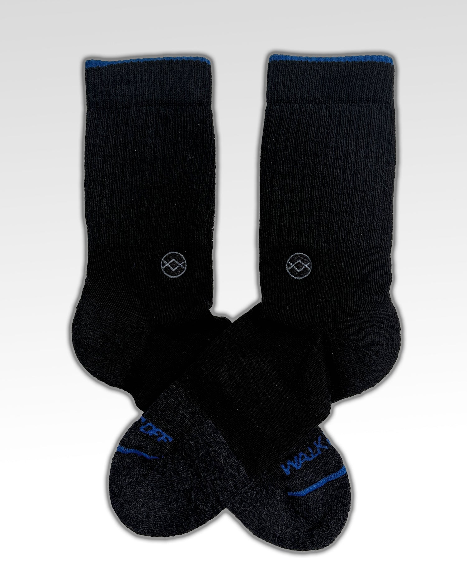 WALK IT OFF merino sokken Black Magic – productfoto vooraanzicht met logo zichtbaar
